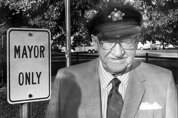 Капитан Шерман «Рэд» Крайз будет посмертно введен в Зал славы картинга в мае 2026 года